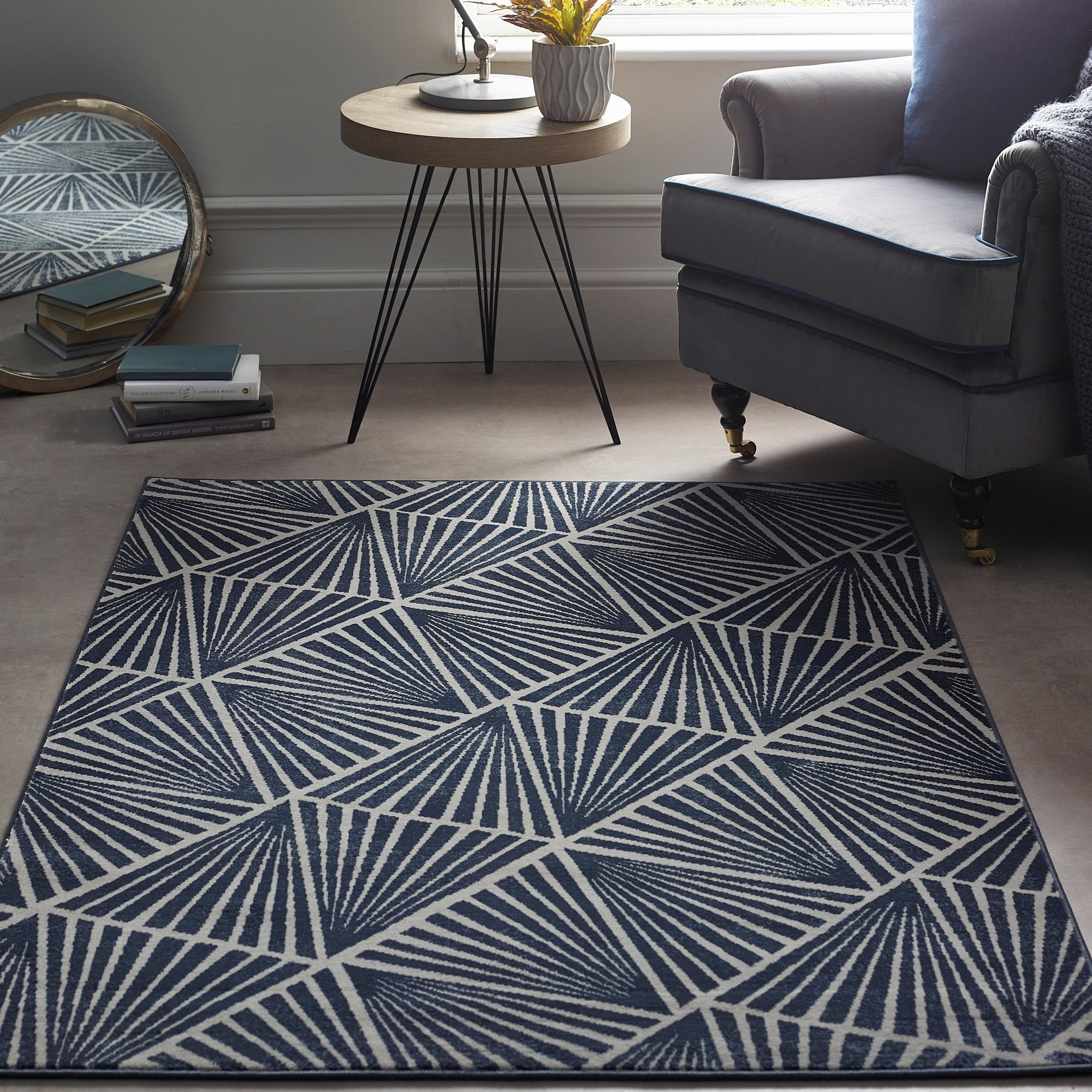 Midnight Rose Triangle Modern Geometric Pattern Rug In Navy Blue